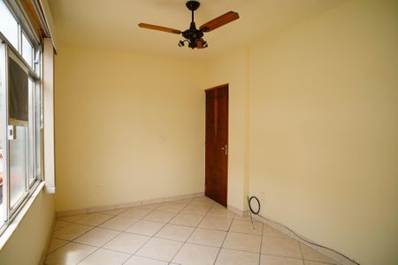 Sala de apartamento à venda com 2 quartos, 65m² em Barreto, Niterói