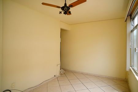 Sala de apartamento à venda com 2 quartos, 65m² em Barreto, Niterói