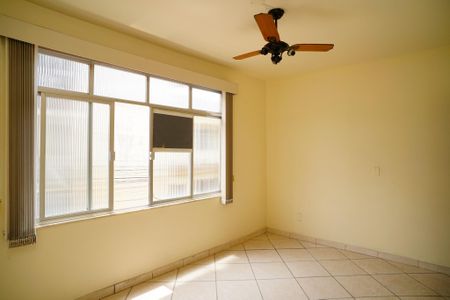 Apartamento à venda com 65m², 2 quartos e 1 vaga Apartamento à venda com 65m², 2 quartos e 1 vagaSala