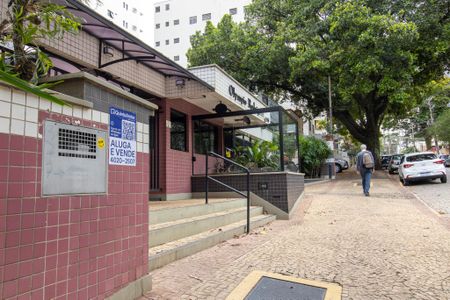 Apartamento para alugar com 63m², 2 quartos e 1 vaga Apartamento para alugar com 63m², 2 quartos e 1 vagaFachada