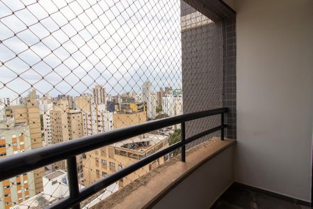 Apartamento para alugar com 63m², 2 quartos e 1 vaga Apartamento para alugar com 63m², 2 quartos e 1 vagaVaranda