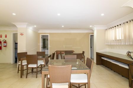 Apartamento para alugar com 63m², 2 quartos e 1 vaga Apartamento para alugar com 63m², 2 quartos e 1 vagaÁrea comum - Salão de festas