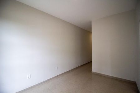 Sala  de casa de condomínio para alugar com 2 quartos, 80m² em Vila Nova Sorocaba, Sorocaba