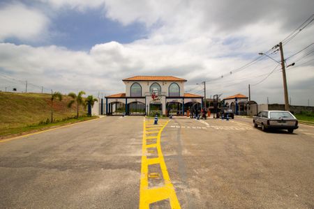 Casa de condomínio para alugar com 80m², 2 quartos e 1 vaga Casa de condomínio para alugar com 80m², 2 quartos e 1 vagaFachada e portaria