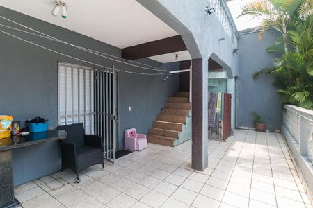 Casa para alugar com 420m², 4 quartos e 5 vagasÁrea Externa