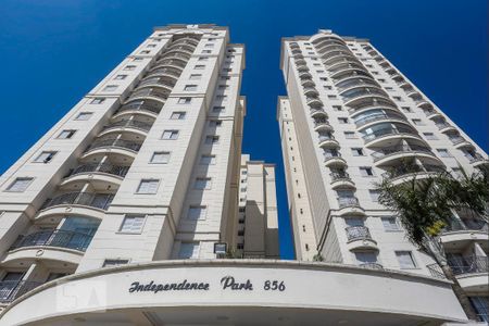 Apartamento à venda com 58m², 2 quartos e 1 vaga Apartamento à venda com 58m², 2 quartos e 1 vagaFachada