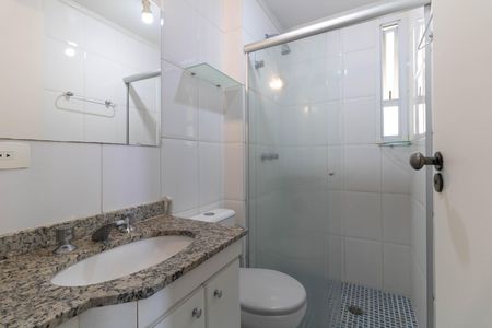 Apartamento à venda com 58m², 2 quartos e 1 vaga Apartamento à venda com 58m², 2 quartos e 1 vagaBanheiro da Suíte