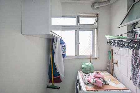 Apartamento à venda com 64m², 3 quartos e 1 vagaÁrea de Serviço