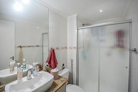 Apartamento à venda com 64m², 3 quartos e 1 vagaBanheiro Social