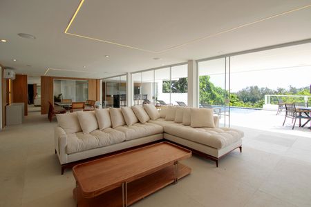 Casa de condomínio à venda com 850m², 4 quartos e 6 vagasSala 2