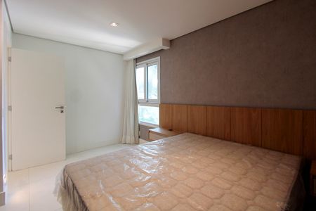 Casa de condomínio à venda com 850m², 4 quartos e 6 vagasSuíte 4