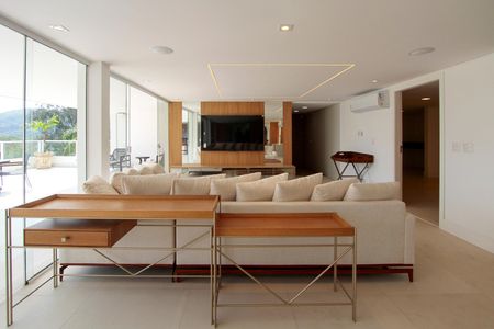 Casa de condomínio à venda com 850m², 4 quartos e 6 vagasSala 2