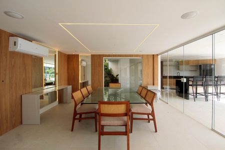 Casa de condomínio à venda com 850m², 4 quartos e 6 vagasSala 2