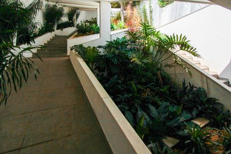 Casa de condomínio à venda com 850m², 4 quartos e 6 vagasEntrada social