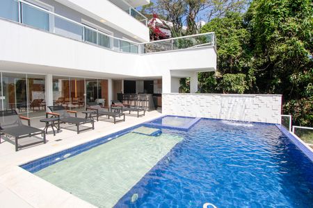 Piscina  de casa de condomínio à venda com 4 quartos, 850m² em Itanhangá, Rio de Janeiro