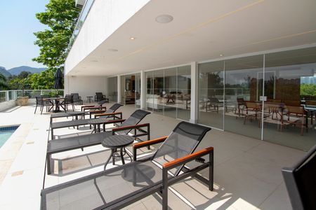 Casa de condomínio à venda com 850m², 4 quartos e 6 vagasGaleria da piscina 