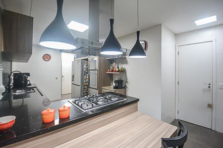 Apartamento à venda com 242m², 4 quartos e 3 vagasCozinha