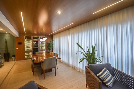 Apartamento à venda com 242m², 4 quartos e 3 vagasSacada