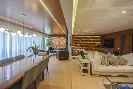 Apartamento à venda com 242m², 4 quartos e 3 vagasSala