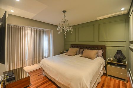 Apartamento à venda com 242m², 4 quartos e 3 vagasSuíte 1