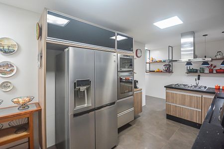 Apartamento à venda com 242m², 4 quartos e 3 vagasCozinha