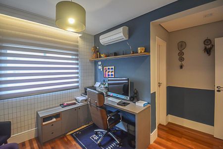 Apartamento à venda com 242m², 4 quartos e 3 vagasSuíte 2