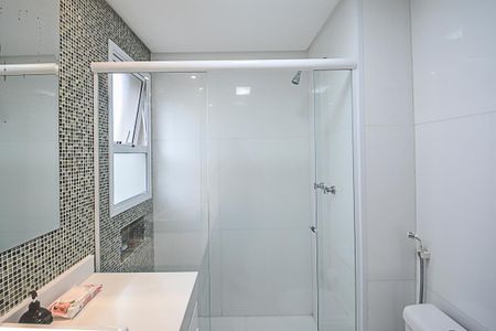 Apartamento à venda com 242m², 4 quartos e 3 vagasBanheiro da Suíte 2