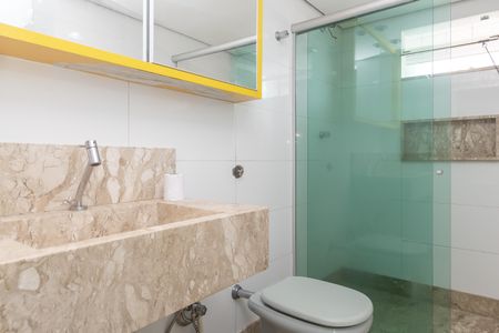 Casa para alugar com 100m², 3 quartos e 1 vaga Casa para alugar com 100m², 3 quartos e 1 vagaBanheiro Social