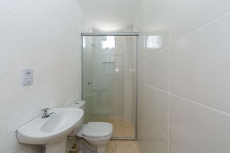 Banheiro Social de kitnet/studio para alugar com 1 quarto, 12m² em Dom Cabral, Belo Horizonte