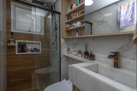 Apartamento à venda com 49m², 2 quartos e 1 vaga Apartamento à venda com 49m², 2 quartos e 1 vagaBanheiro