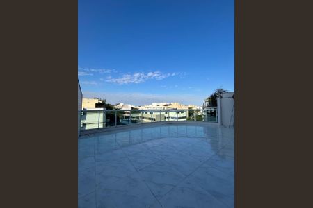 Apartamento à venda com 220m², 4 quartos e 2 vagasFoto 03