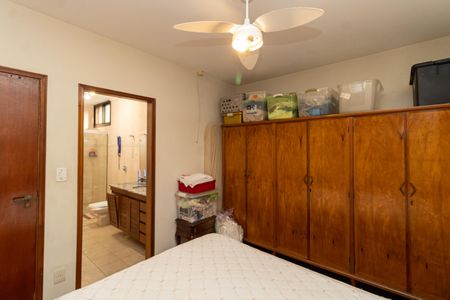 Casa à venda com 380m², 3 quartos e 5 vagas Casa à venda com 380m², 3 quartos e 5 vagasSuíte 3