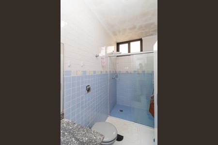 Casa à venda com 380m², 3 quartos e 5 vagas Casa à venda com 380m², 3 quartos e 5 vagasBanheiro da Suíte 2