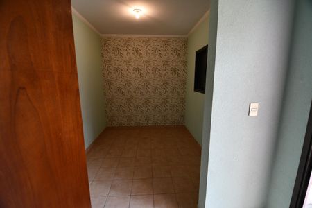 Casa de condomínio para alugar com 487m², 4 quartos e 3 vagasEdícula