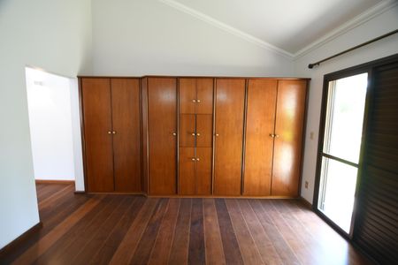 Casa de condomínio para alugar com 487m², 4 quartos e 3 vagasSuíte 3