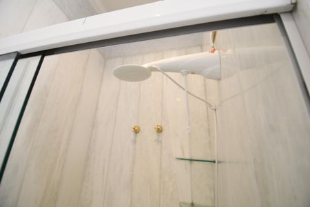 Casa de condomínio para alugar com 487m², 4 quartos e 3 vagasBanheiro da Suíte 3