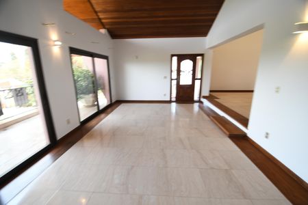 Sala 1 de casa de condomínio para alugar com 4 quartos, 487m² em Jardim Botânico (sousas), Campinas
