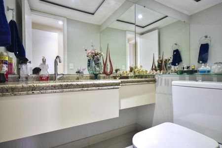 Apartamento à venda com 173m², 4 quartos e 3 vagasLavabo