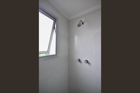 Apartamento à venda com 173m², 4 quartos e 3 vagasChuveiro da Suíte 1