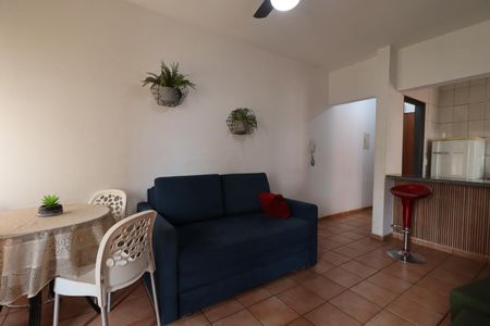 Sala de apartamento para alugar com 1 quarto, 48m² em Centro, Ribeirão Preto