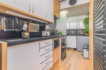 Apartamento à venda com 71m², 2 quartos e 1 vaga Apartamento à venda com 71m², 2 quartos e 1 vagaCozinha