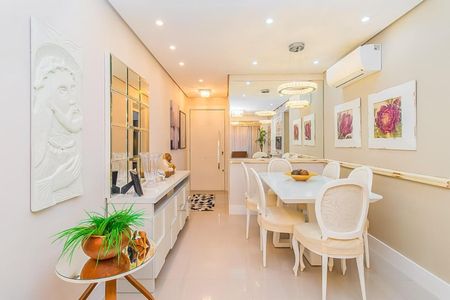 Apartamento à venda com 71m², 2 quartos e 1 vaga Apartamento à venda com 71m², 2 quartos e 1 vagaSala de Jantar