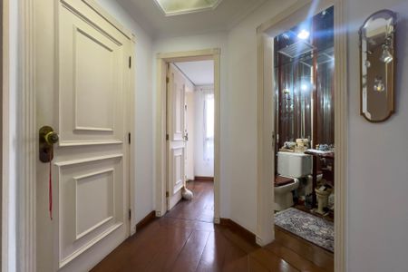 Apartamento à venda com 266m², 3 quartos e 3 vagasHall social