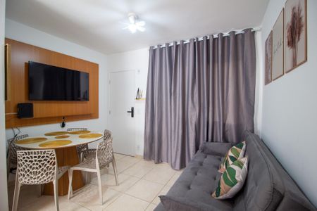 Apartamento para alugar com 47m², 2 quartos e 1 vagaSala 
