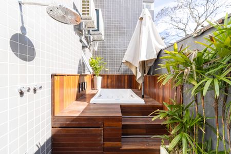 Apartamento à venda com 165m², 3 quartos e 2 vagasÁrea externa