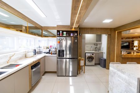 Apartamento à venda com 165m², 3 quartos e 2 vagasCozinha