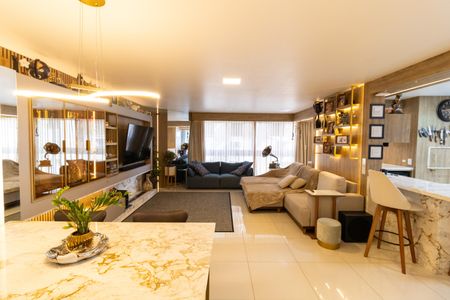 Apartamento à venda com 165m², 3 quartos e 2 vagasSala