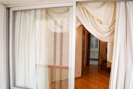 Sacada de apartamento à venda com 3 quartos, 83m² em Tatuapé, São Paulo