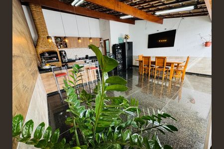 Casa à venda com 3 quartos, 253m² em Santa Amelia, Belo Horizonte