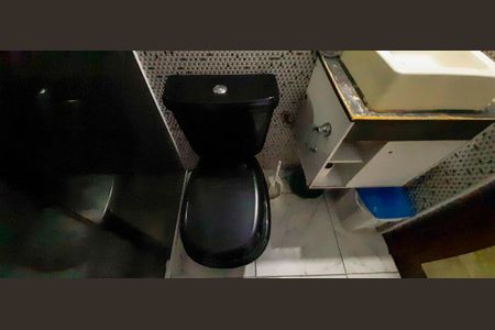 Apartamento à venda com 54m², 2 quartos e 1 vaga Apartamento à venda com 54m², 2 quartos e 1 vagaBanheiro